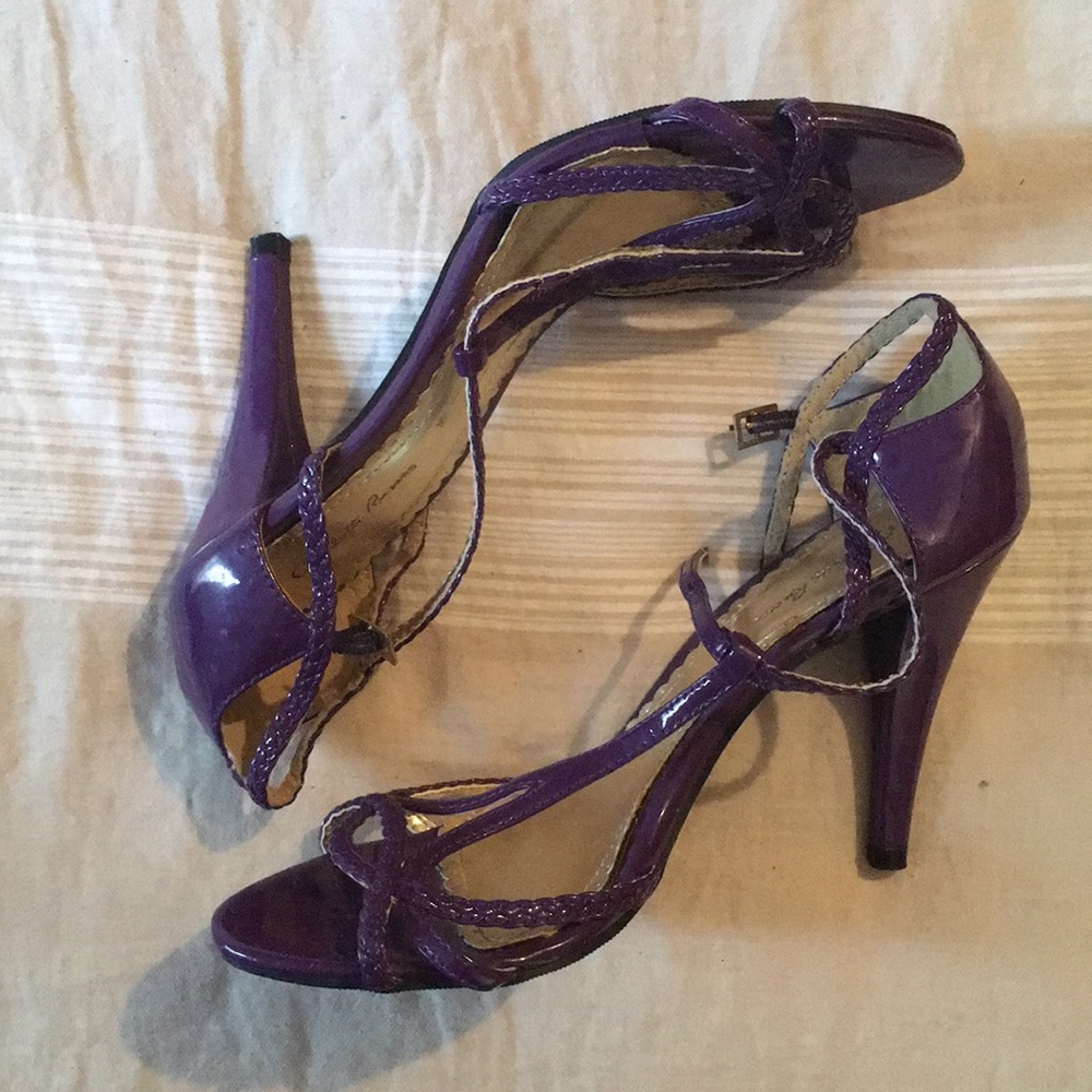 Deep purple strappy heel